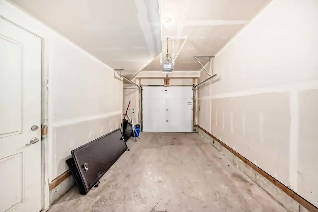 263 Redstone Boulevard NE Calgary AB T3N 1V7