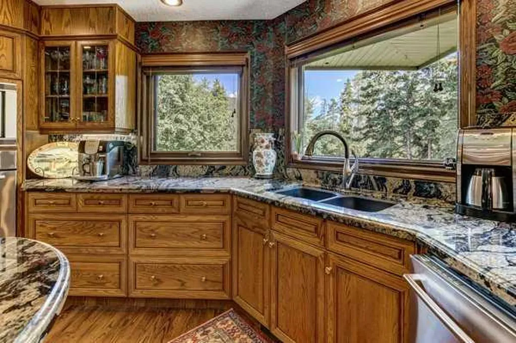 5 Cascade Court Banff AB T1L 1B1