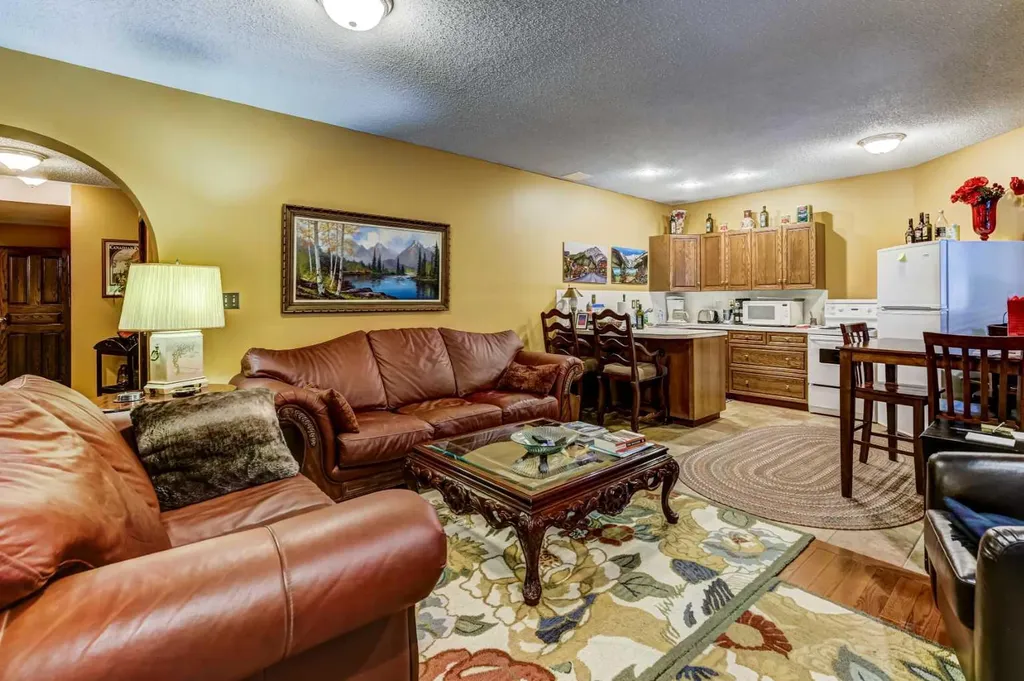5 Cascade Court Banff AB T1L 1B1