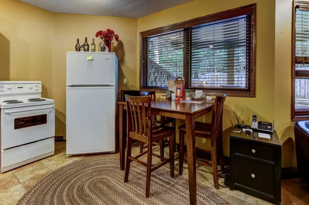 5 Cascade Court Banff AB T1L 1B1