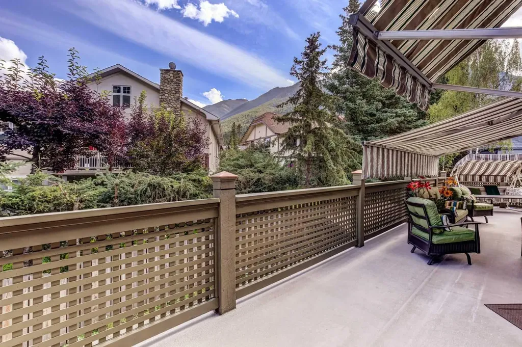 5 Cascade Court Banff AB T1L 1B1