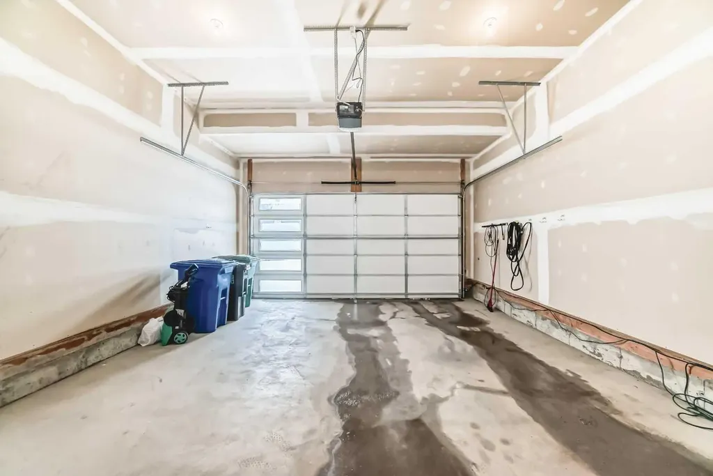 464 Lawthorn Way SE Airdrie AB T4A 3M8