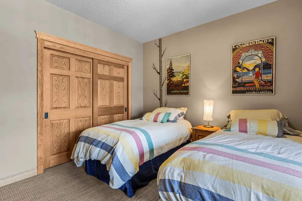 3 Aspen Glen Canmore AB T1W 1A6