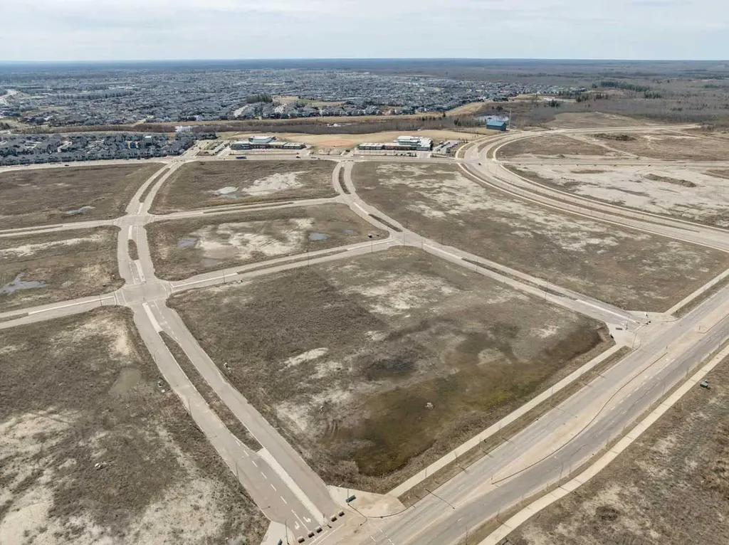 Plan: 1422987 Block:15a Lot: 1 Fort Mcmurray AB T9K2X4