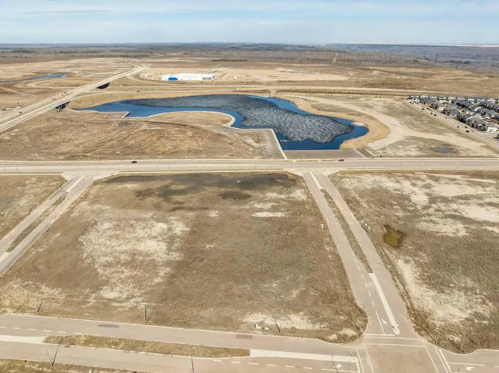 Plan: 1422987 Block:15a Lot: 1 Fort Mcmurray AB T9K2X4