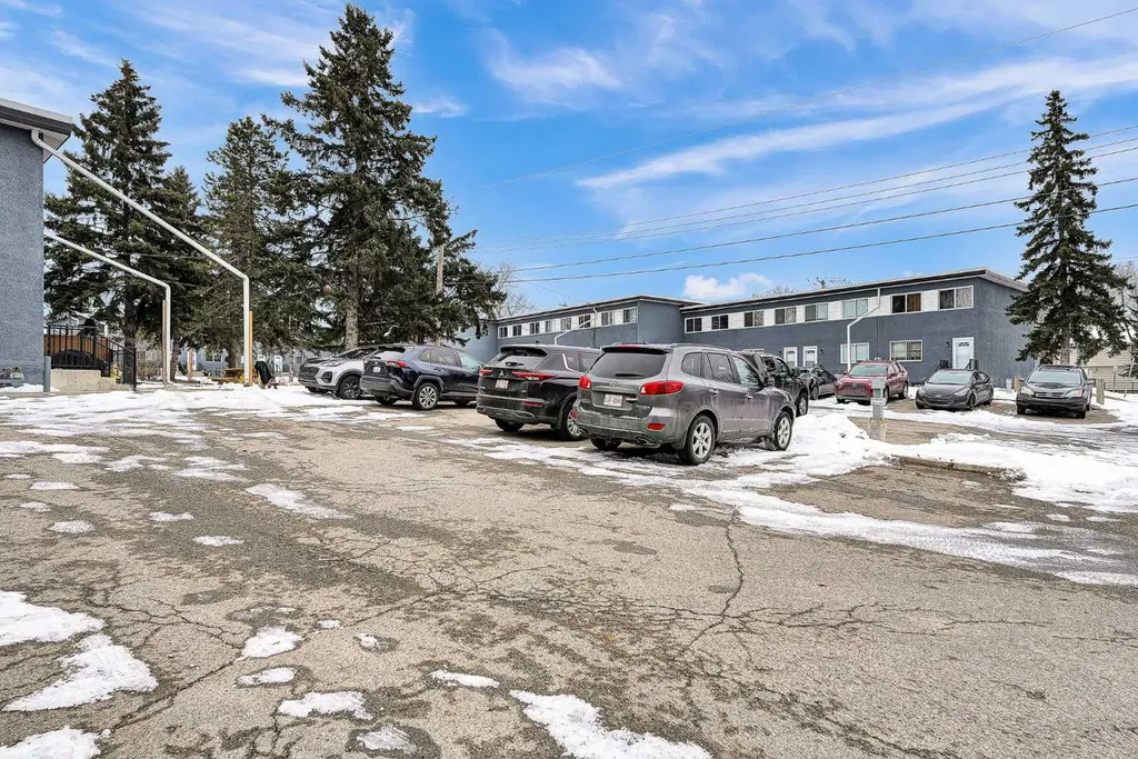 2211 19 Street NE Calgary AB T2E4Y5