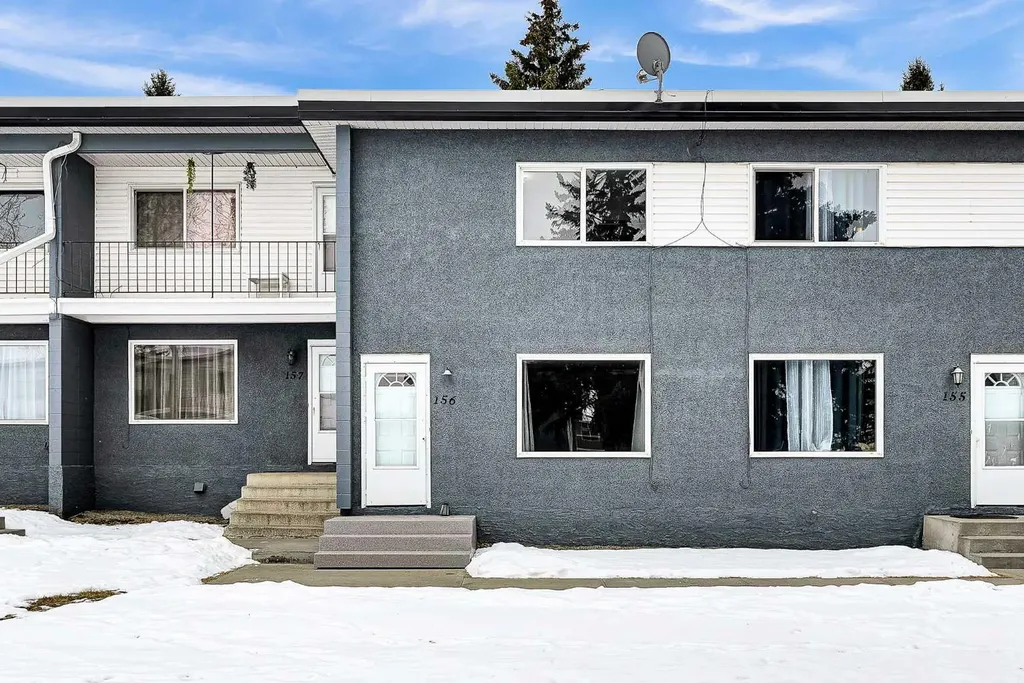 2211 19 Street NE Calgary AB T2E4Y5