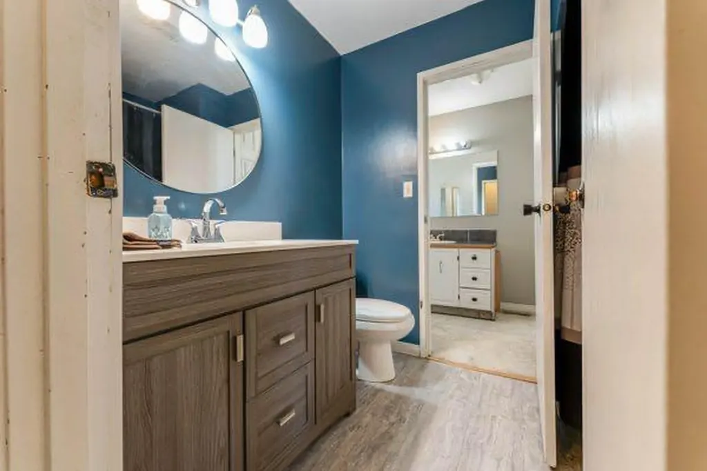 25 Park Place Drumheller AB T0J0Y1