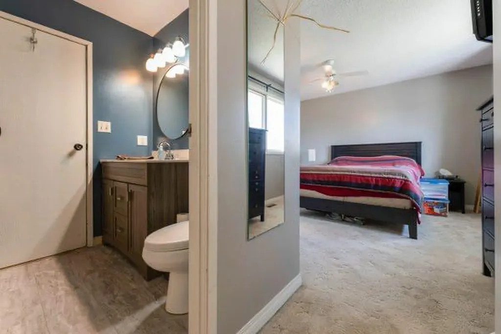 25 Park Place Drumheller AB T0J0Y1