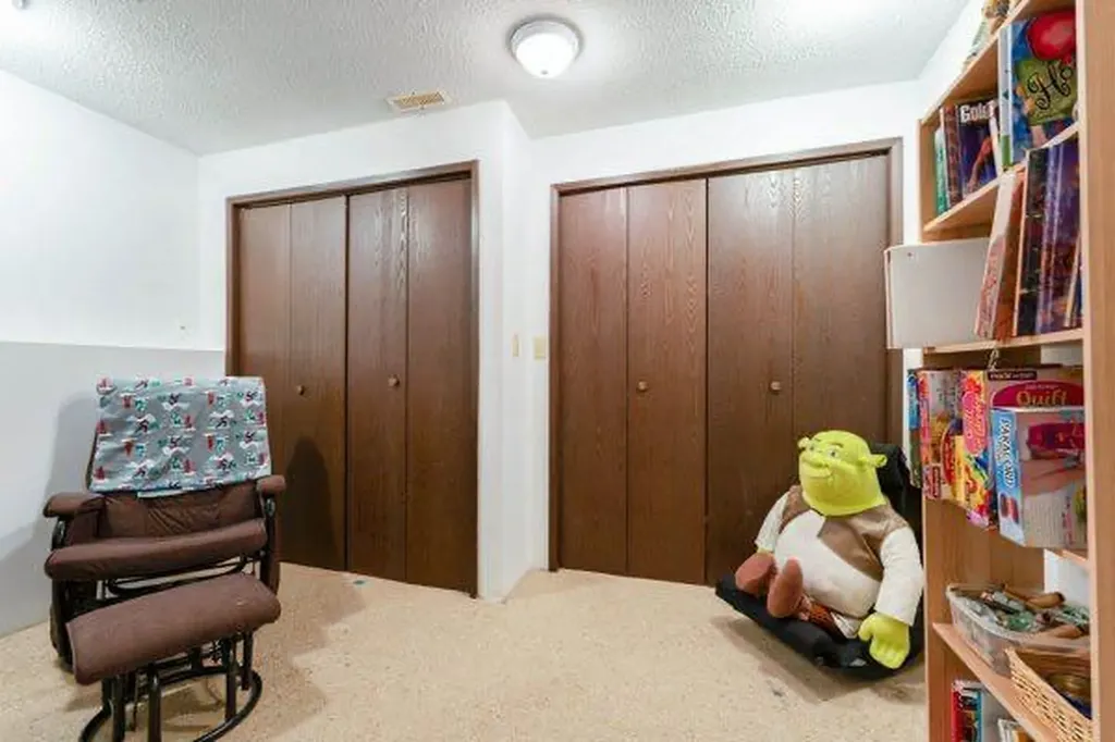 25 Park Place Drumheller AB T0J0Y1