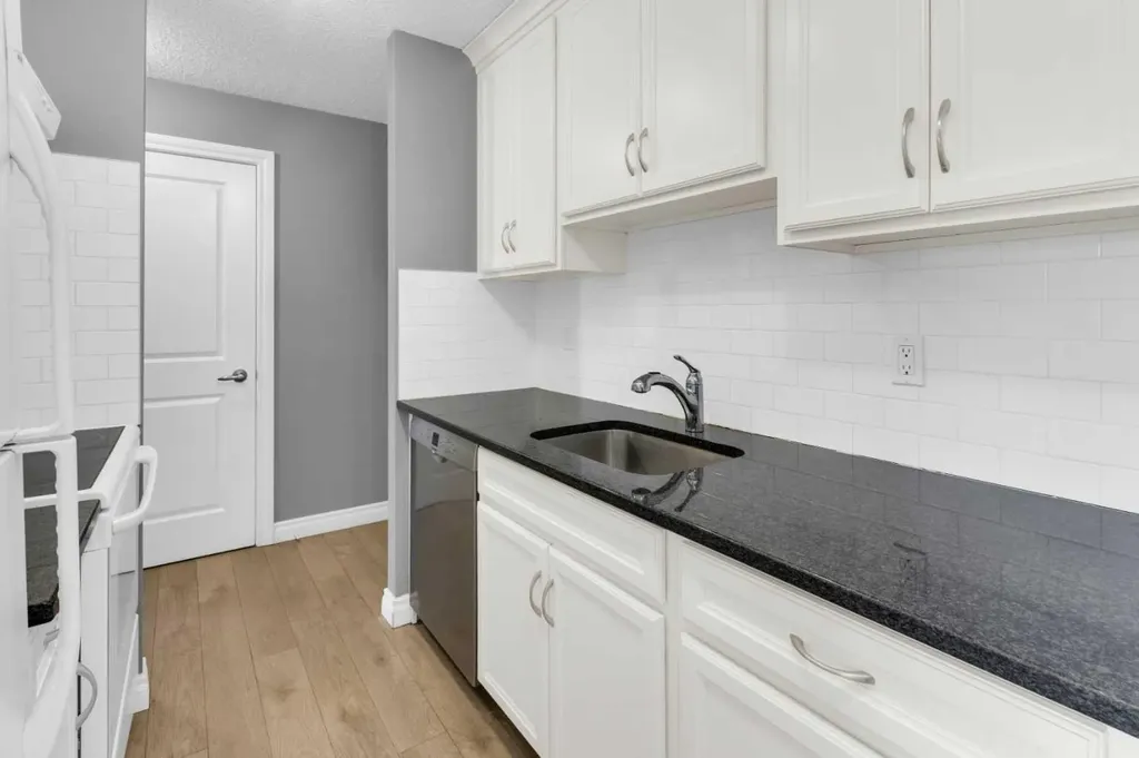 1602 11 Avenue SW Calgary AB T3C 0N2