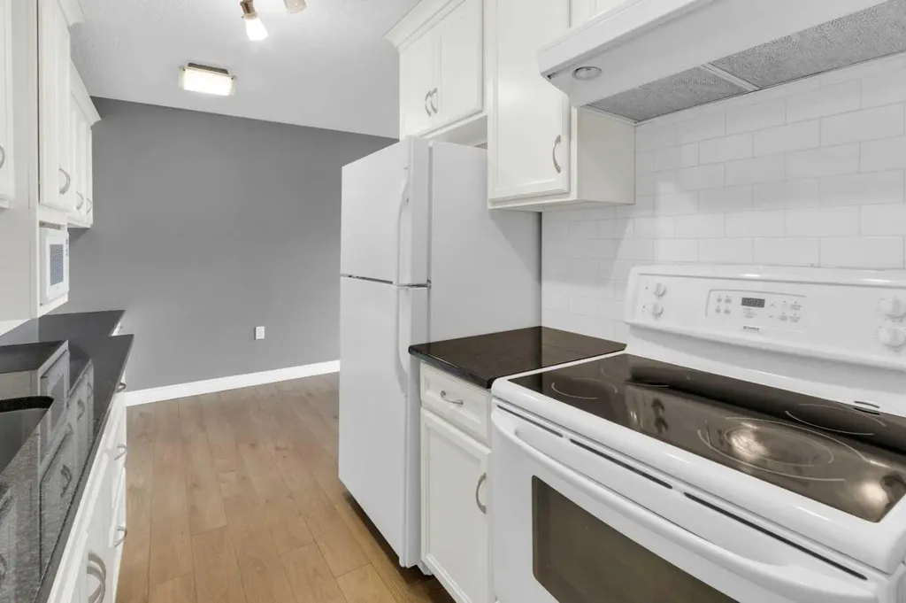 1602 11 Avenue SW Calgary AB T3C 0N2