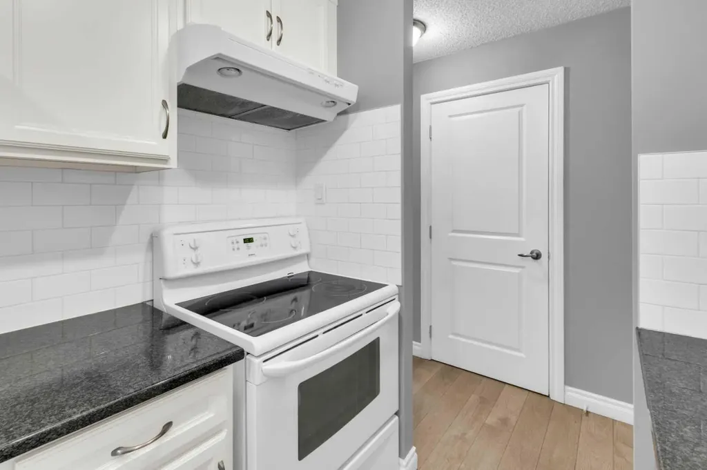 1602 11 Avenue SW Calgary AB T3C 0N2