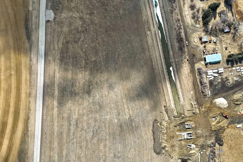235082 Range Road 243 Strathmore AB T1P 2C9