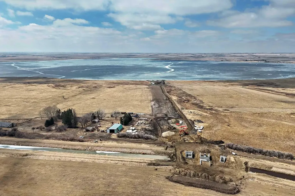 235082 Range Road 243 Strathmore AB T1P 2C9