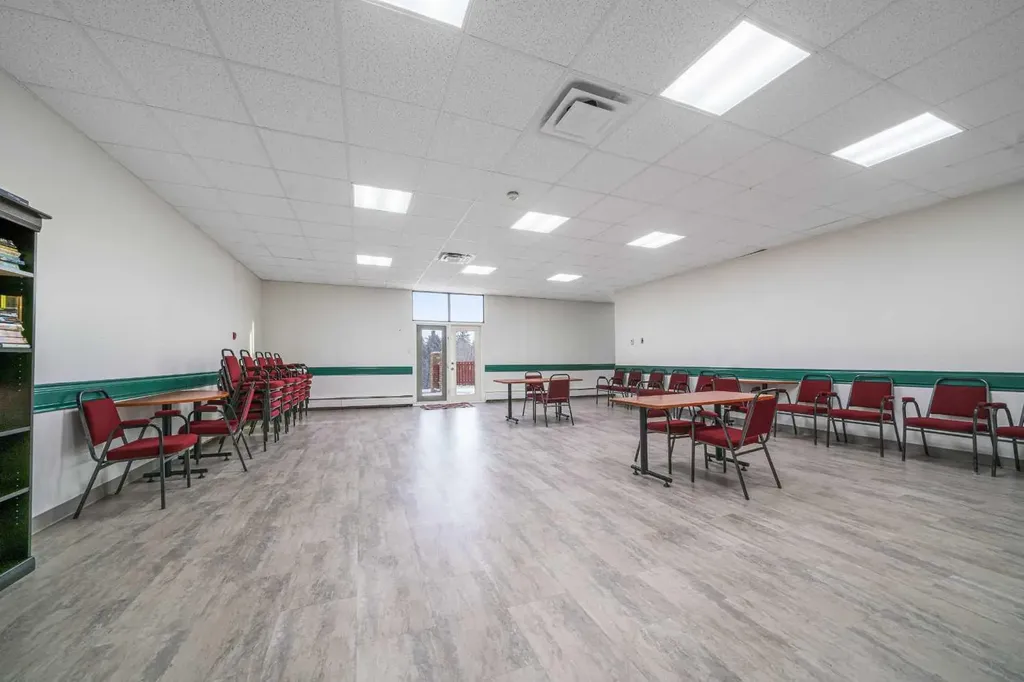 4902 37 Street Red Deer AB T4N 6M9