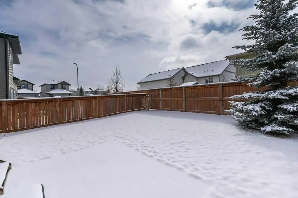 105 Wildrose Green Strathmore AB T1P 0G4