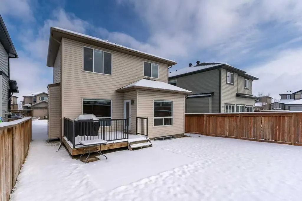 105 Wildrose Green Strathmore AB T1P 0G4