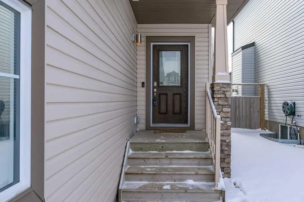 105 Wildrose Green Strathmore AB T1P 0G4