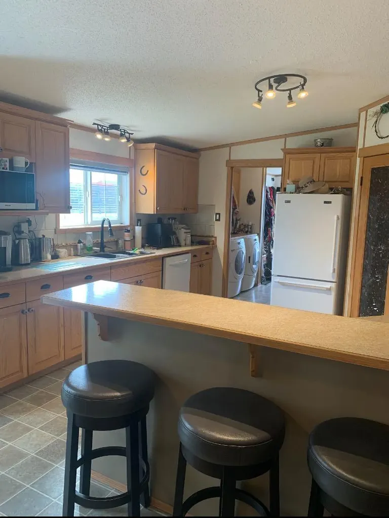 4142 Township Road 290 Rural Mountain View County AB T0M1L0