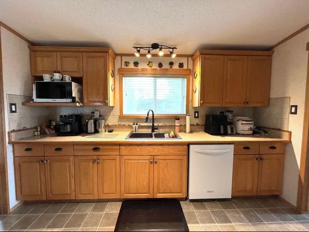4142 Township Road 290 Rural Mountain View County AB T0M1L0