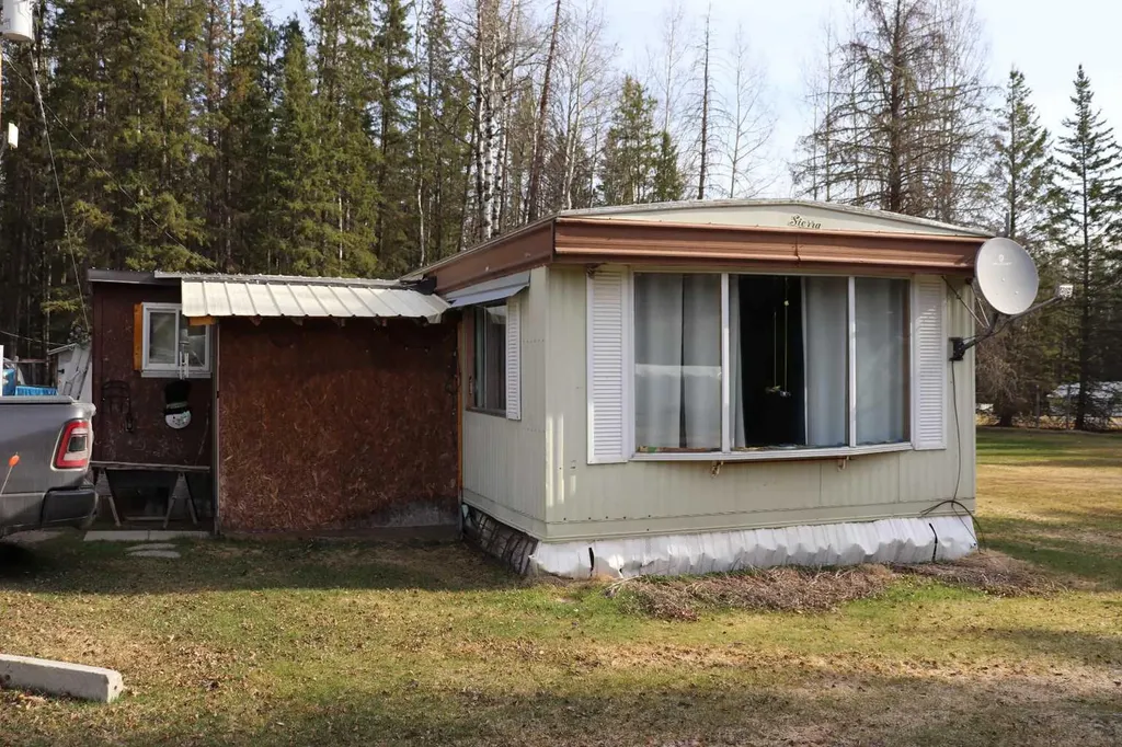 17018 Township Road 540 Rural Yellowhead County AB T7E 3J9
