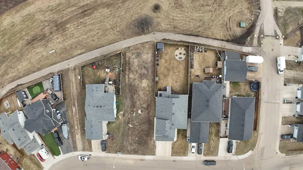 114 Adrian Crescent Fort Mcmurray AB T9J5J3
