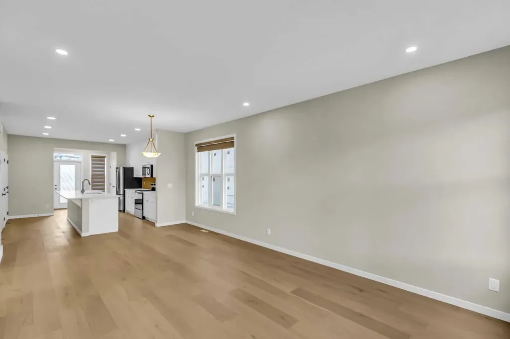 249 Aquila Drive NW Calgary AB T3R 1Y6