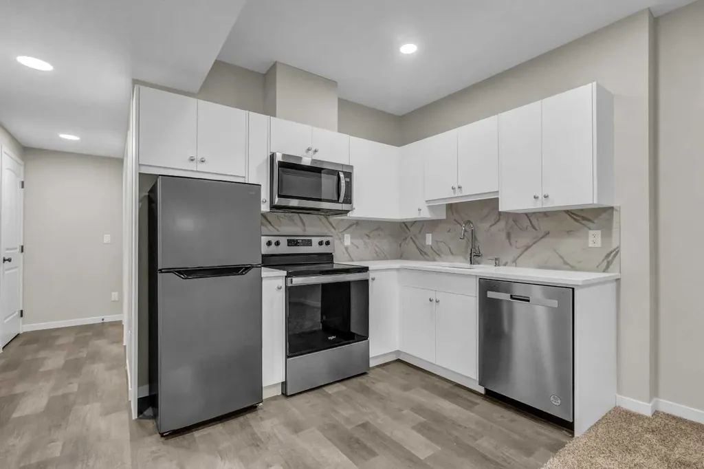 249 Aquila Drive NW Calgary AB T3R 1Y6