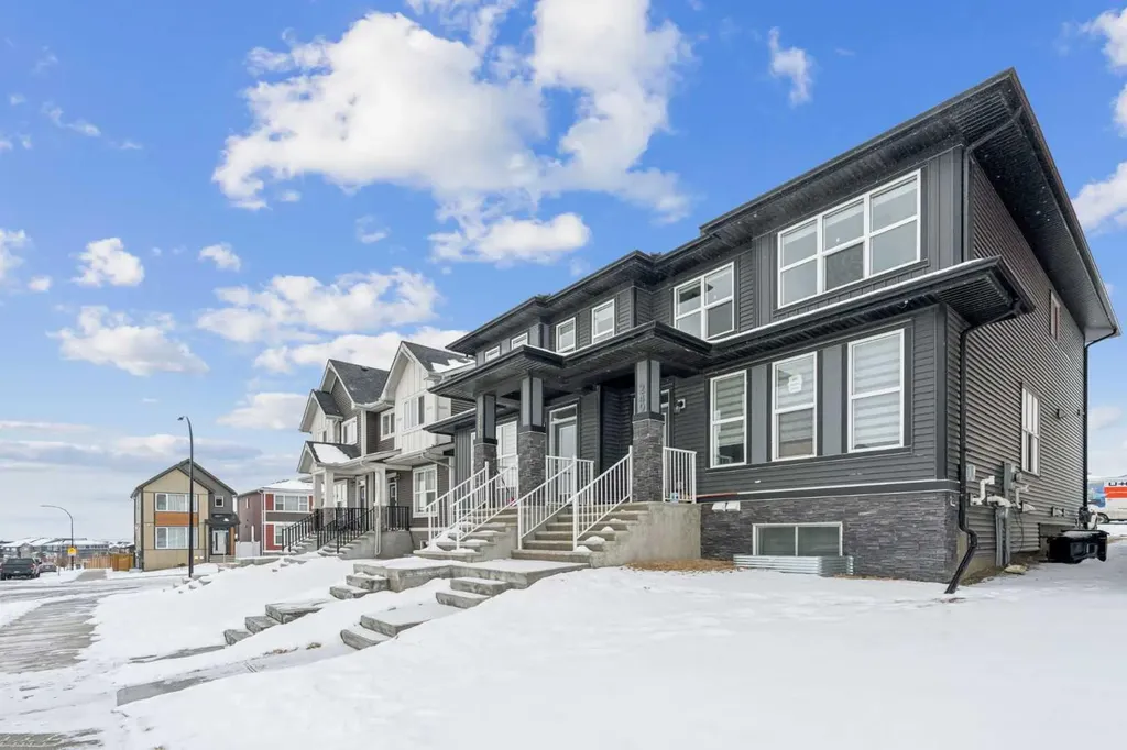 249 Aquila Drive NW Calgary AB T3R 1Y6