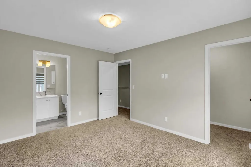 249 Aquila Drive NW Calgary AB T3R 1Y6