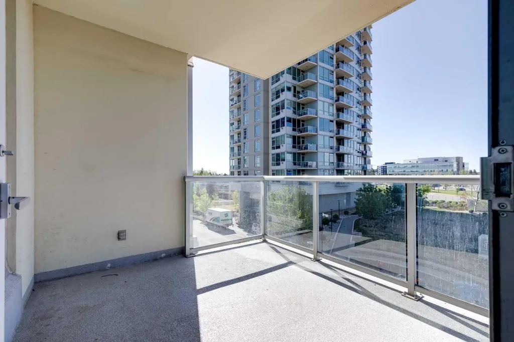 55 Spruce Place SW Calgary AB T3C 3X5