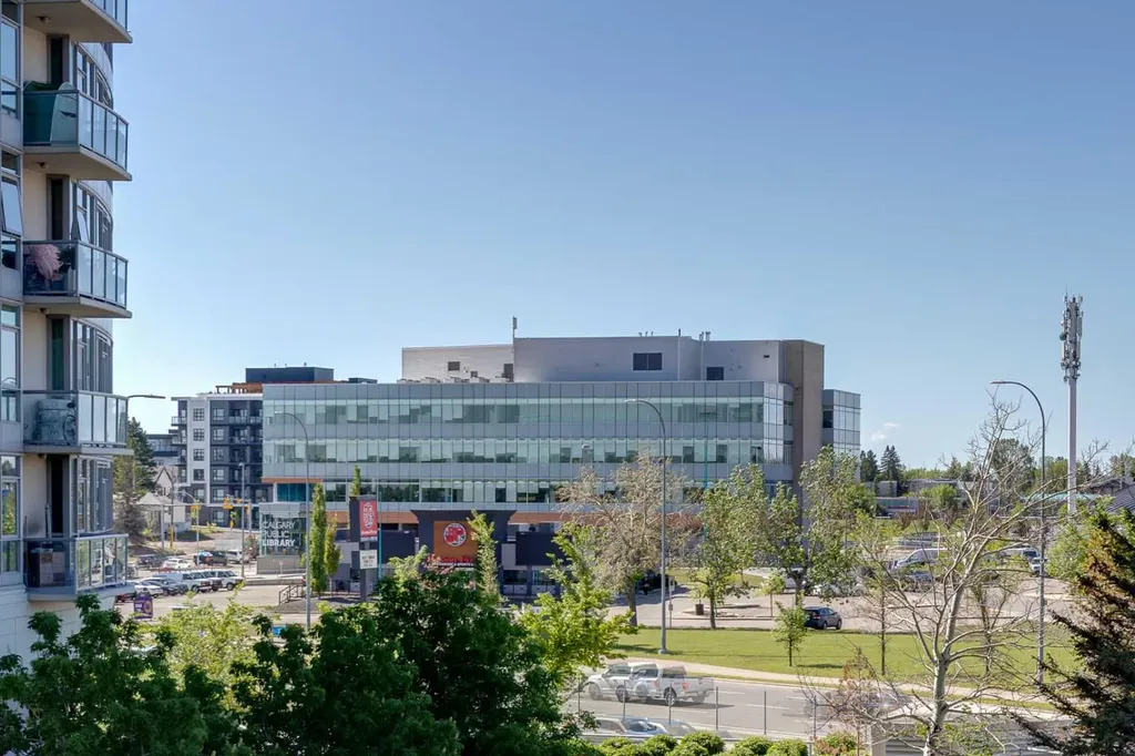 55 Spruce Place SW Calgary AB T3C 3X5