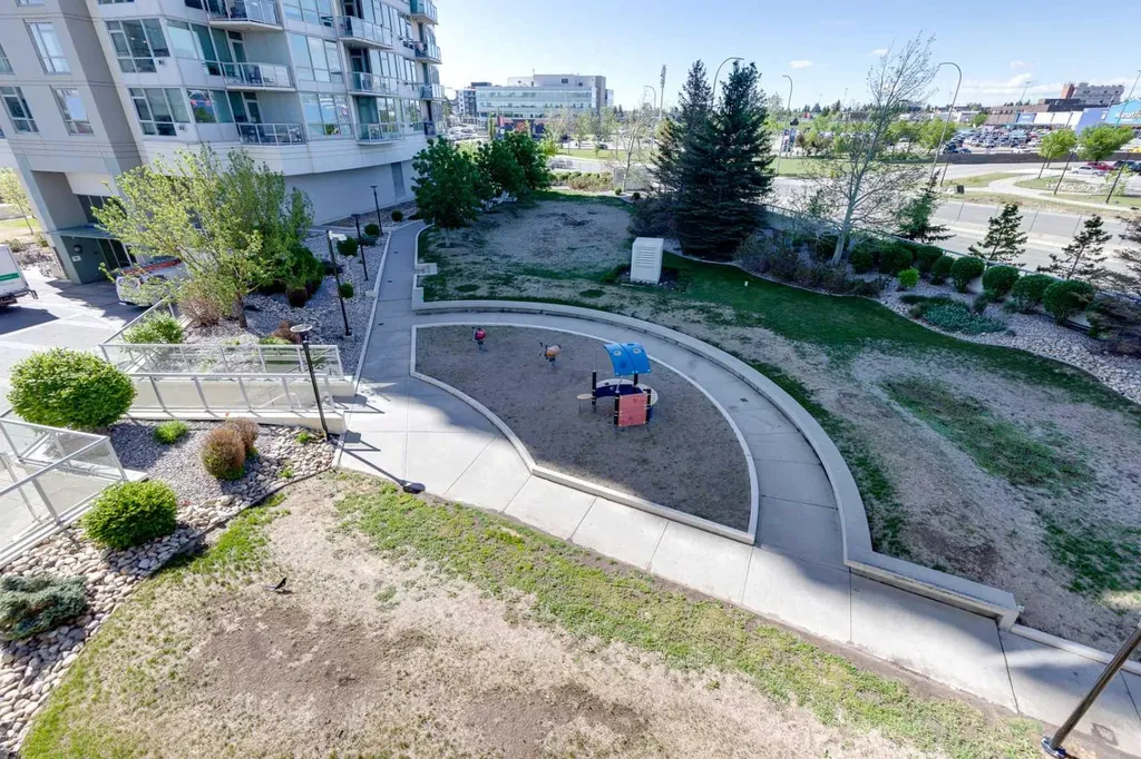55 Spruce Place SW Calgary AB T3C 3X5