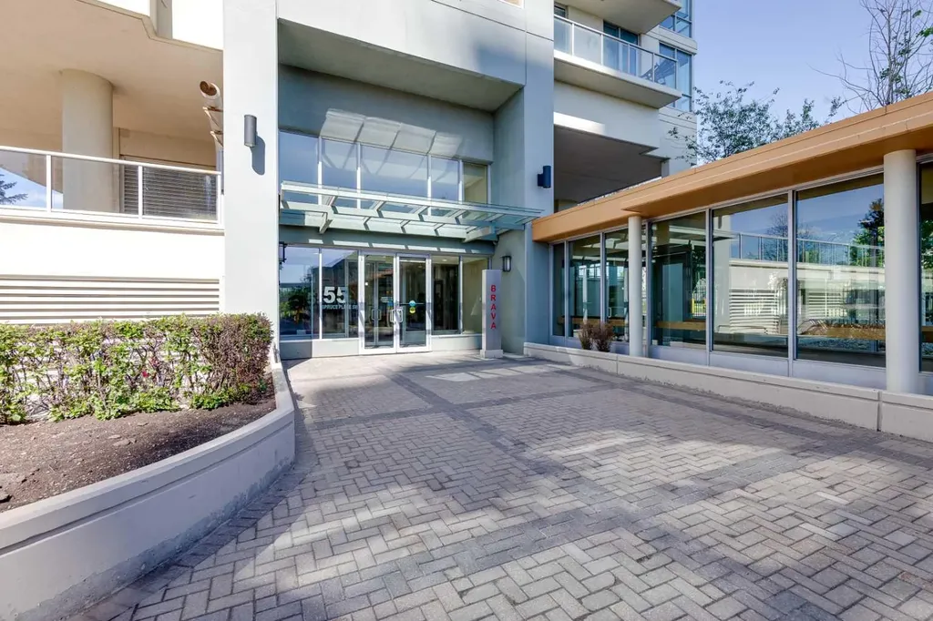 55 Spruce Place SW Calgary AB T3C 3X5