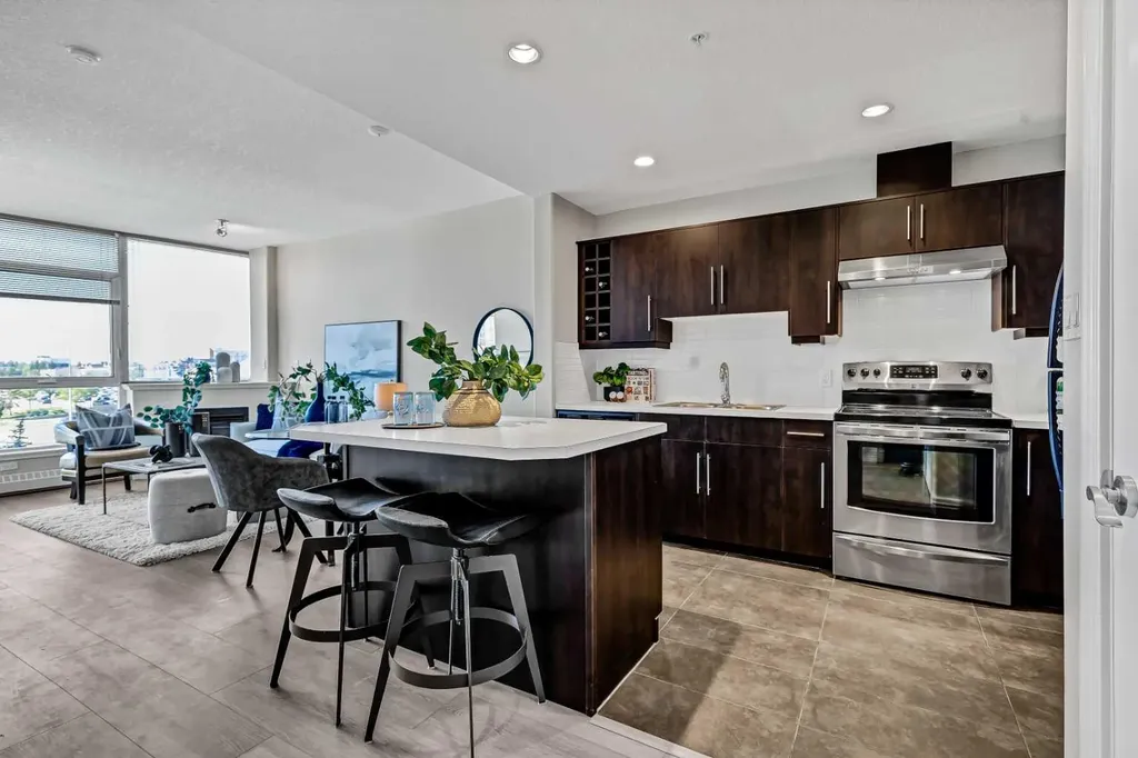55 Spruce Place SW Calgary AB T3C 3X5