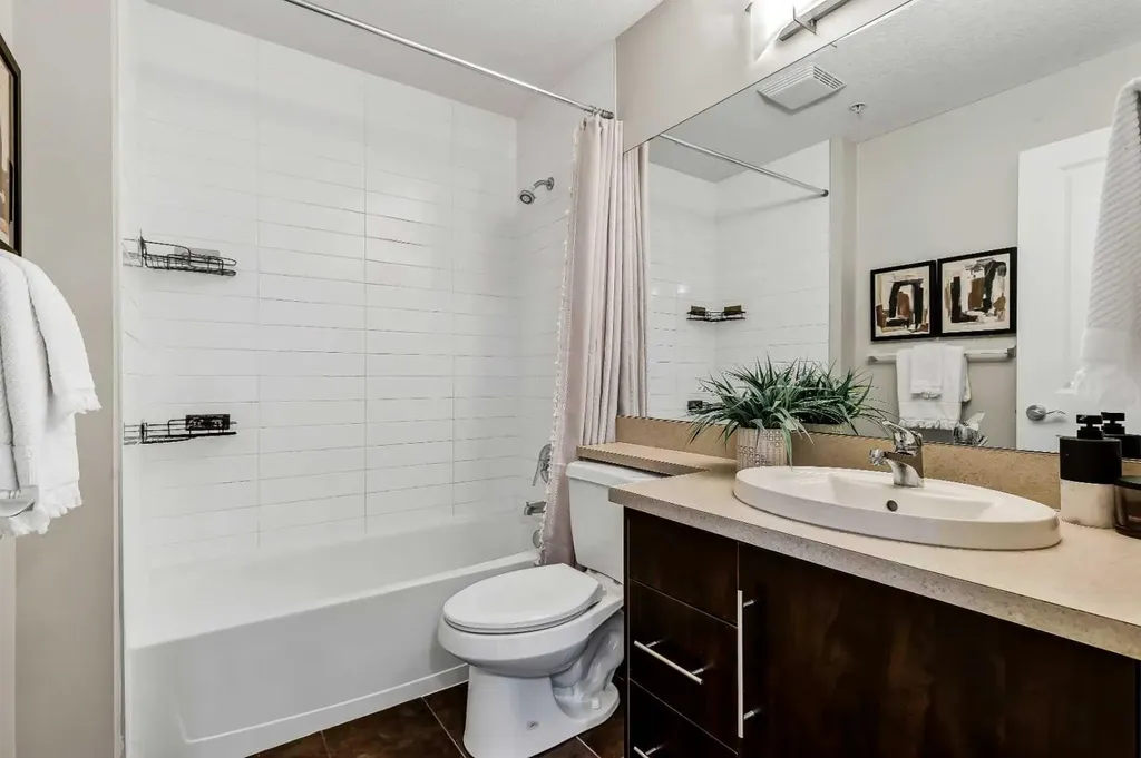 55 Spruce Place SW Calgary AB T3C 3X5