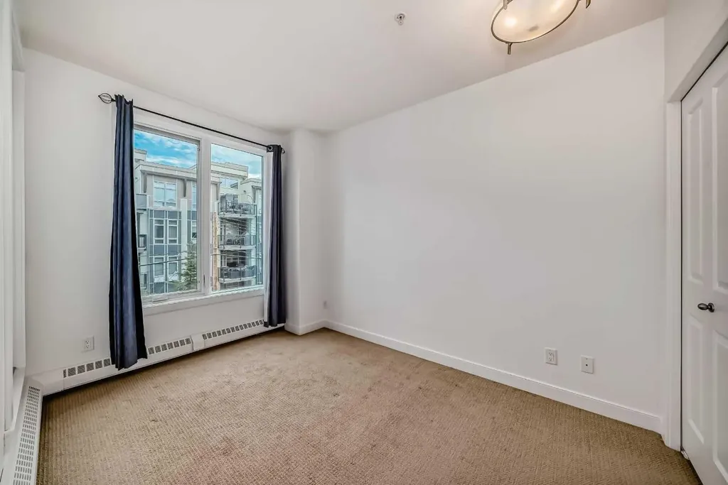 328 21 Avenue SW Calgary AB T2R 0E2