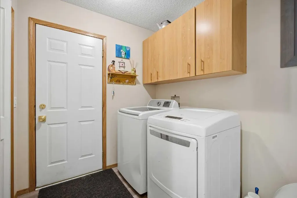 167 Fairways Drive NW Airdrie AB T4B 2R8
