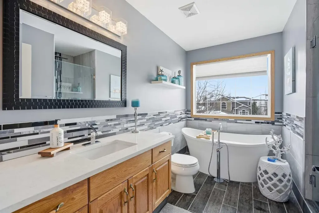167 Fairways Drive NW Airdrie AB T4B 2R8