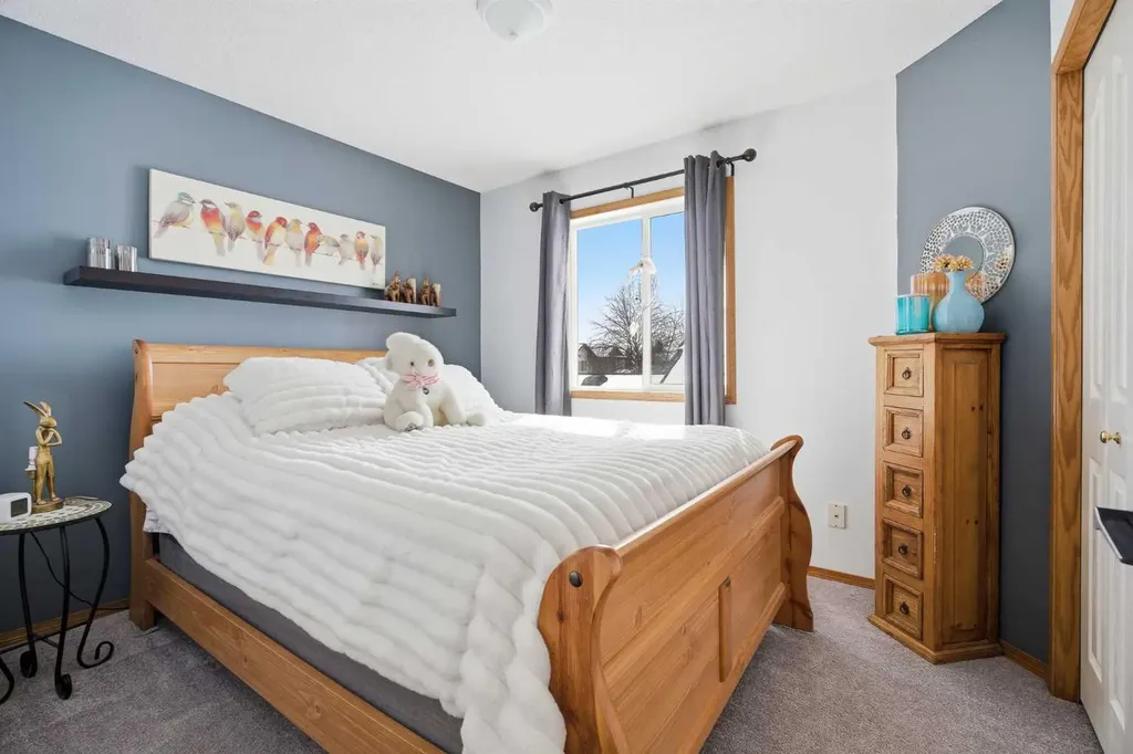 167 Fairways Drive NW Airdrie AB T4B 2R8