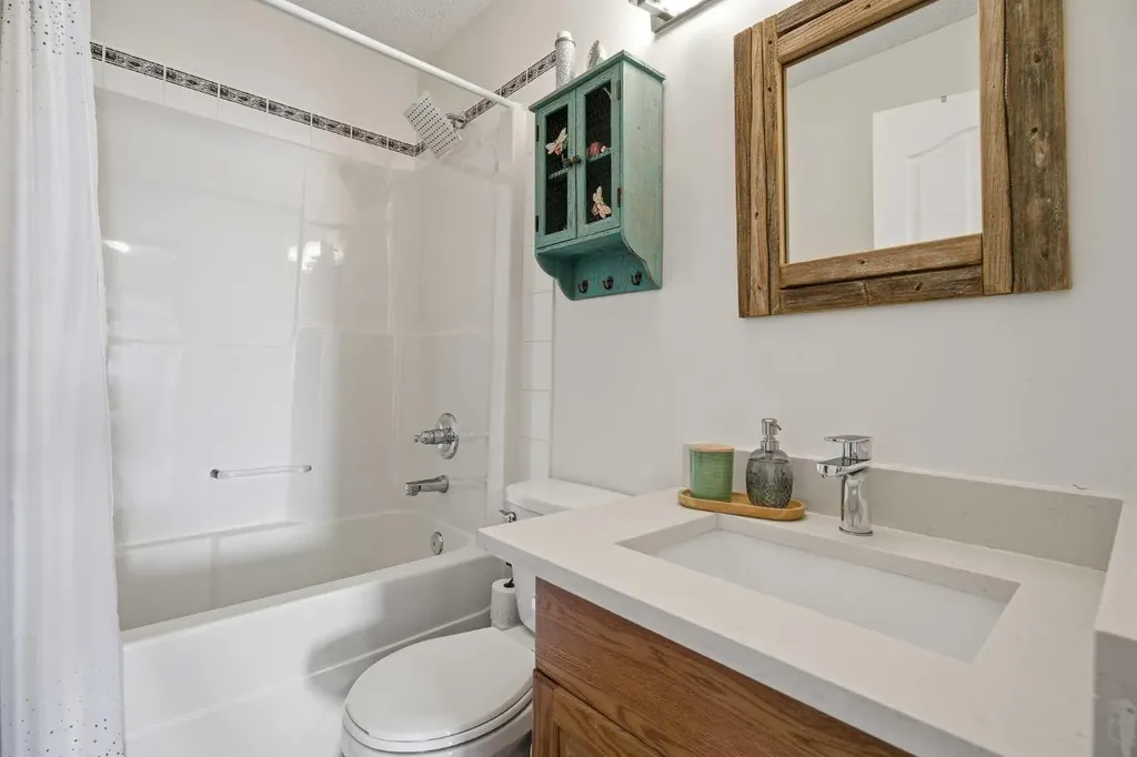 167 Fairways Drive NW Airdrie AB T4B 2R8