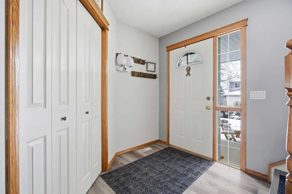 167 Fairways Drive NW Airdrie AB T4B 2R8