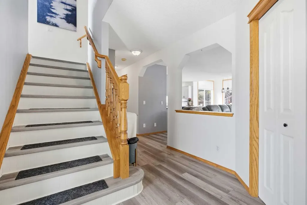 167 Fairways Drive NW Airdrie AB T4B 2R8