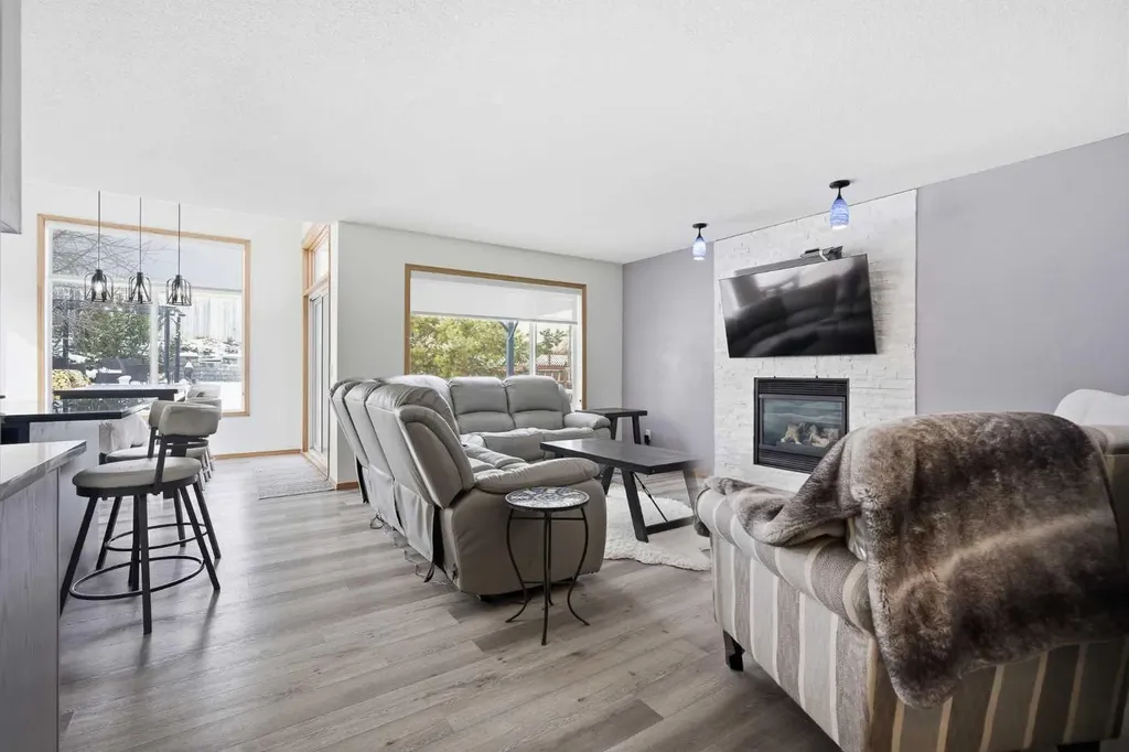 167 Fairways Drive NW Airdrie AB T4B 2R8