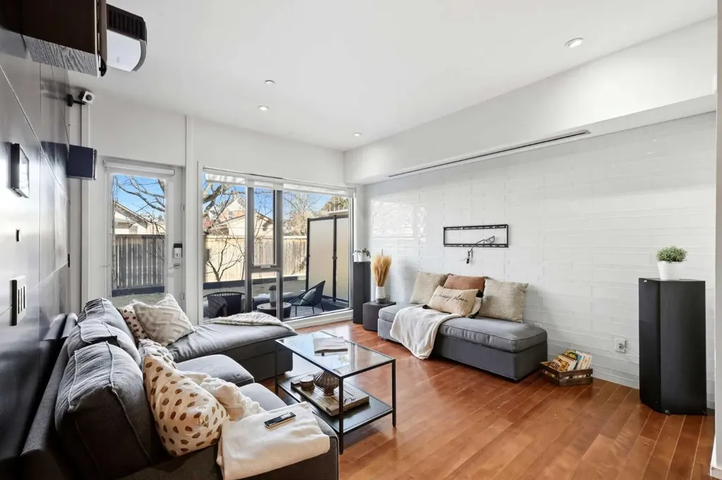 414 Meredith Road NE Calgary AB T2E5A6