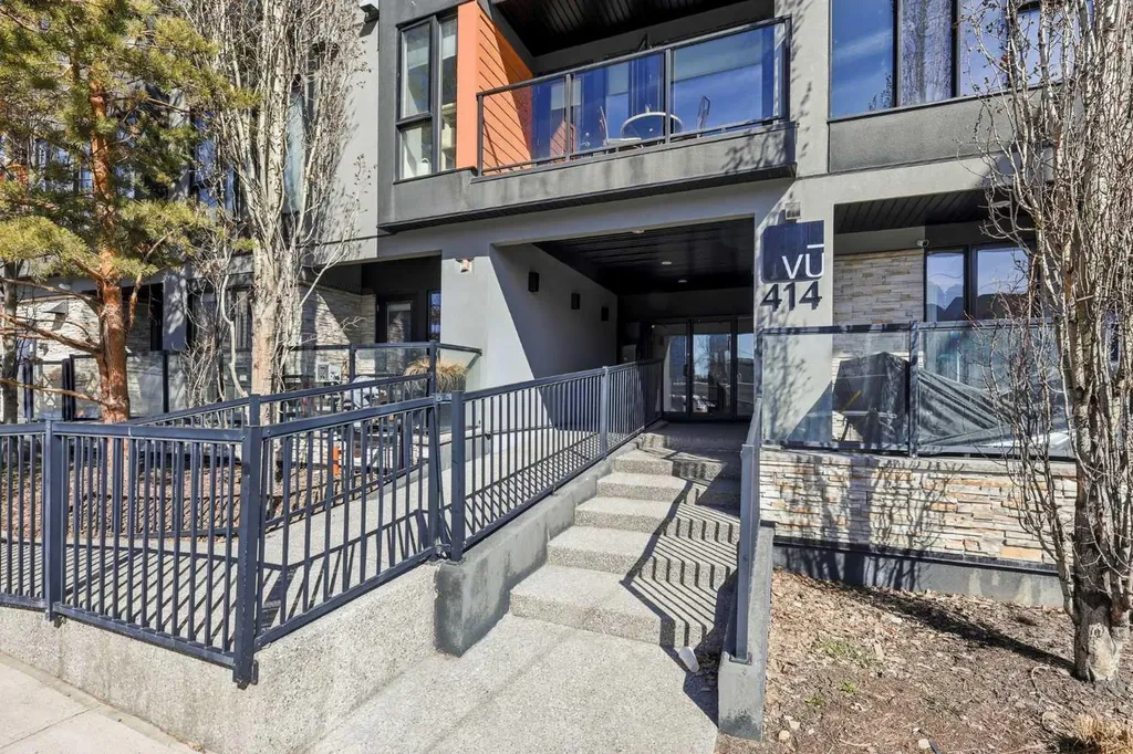 414 Meredith Road NE Calgary AB T2E5A6