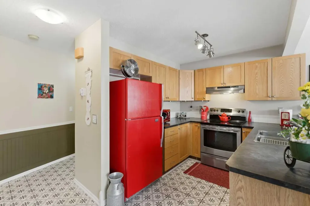 20 Covemeadow Manor NE Calgary AB T3K 6G5