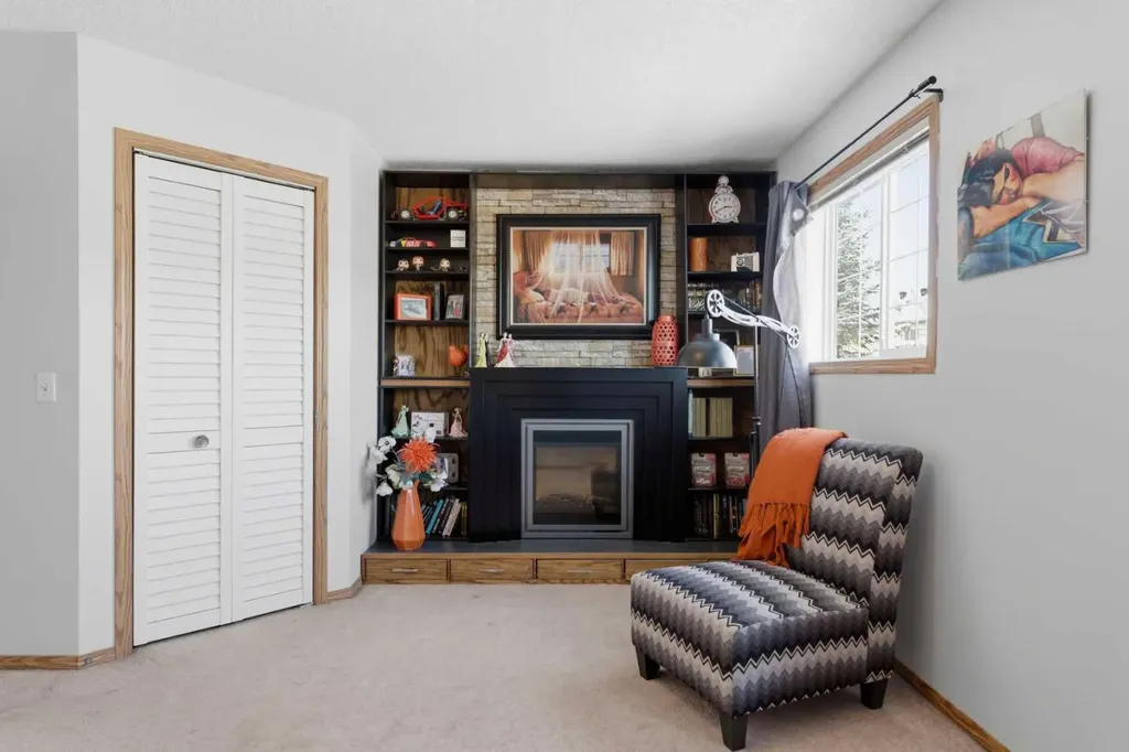 20 Covemeadow Manor NE Calgary AB T3K 6G5