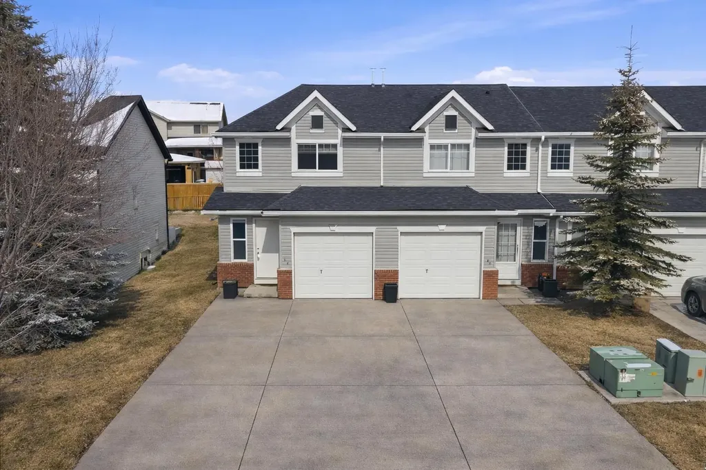 20 Covemeadow Manor NE Calgary AB T3K 6G5